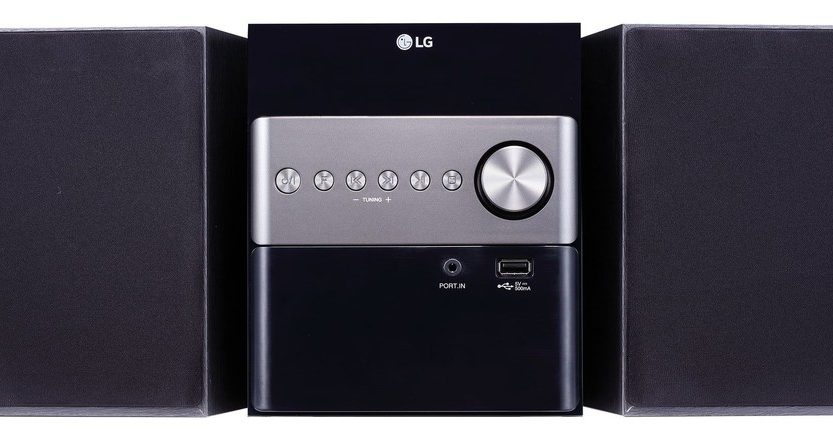 LG CM1560